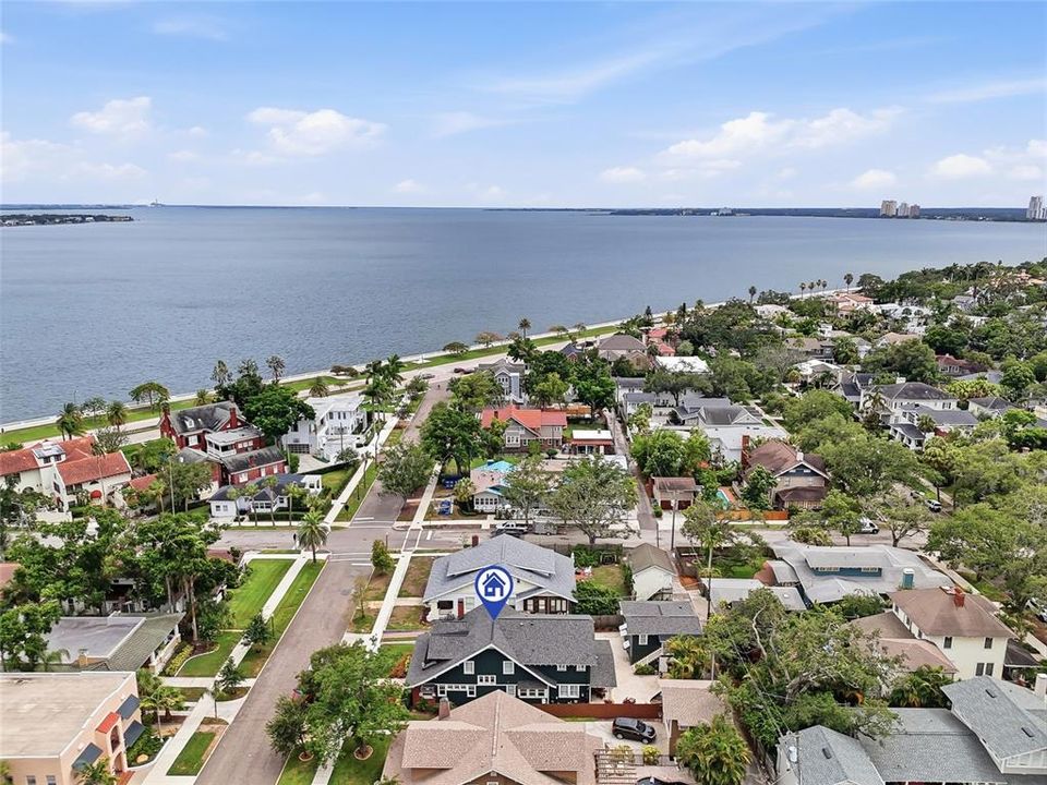 For Sale: $2,749,000 (4 beds, 4 baths, 4270 Square Feet)