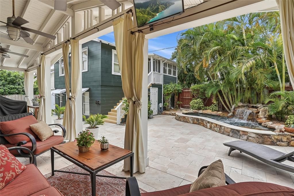 For Sale: $2,749,000 (4 beds, 4 baths, 4270 Square Feet)