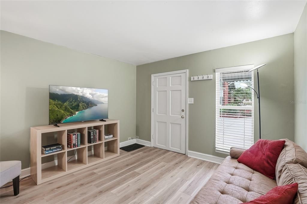 For Sale: $2,749,000 (4 beds, 4 baths, 4270 Square Feet)