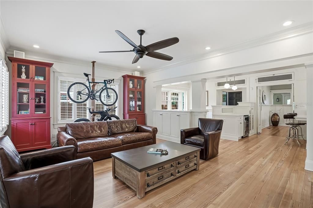 For Sale: $2,749,000 (4 beds, 4 baths, 4270 Square Feet)