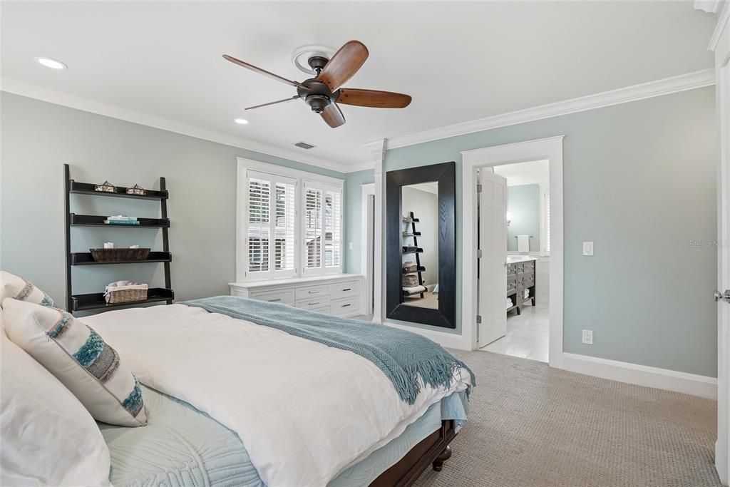 For Sale: $2,749,000 (4 beds, 4 baths, 4270 Square Feet)