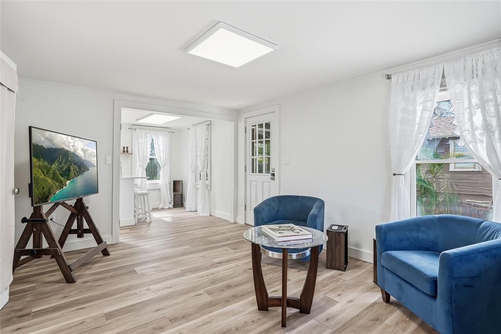 For Sale: $2,749,000 (4 beds, 4 baths, 4270 Square Feet)