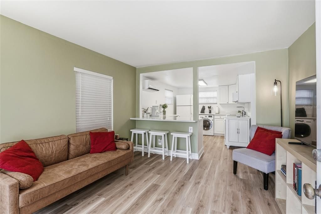 For Sale: $2,749,000 (4 beds, 4 baths, 4270 Square Feet)