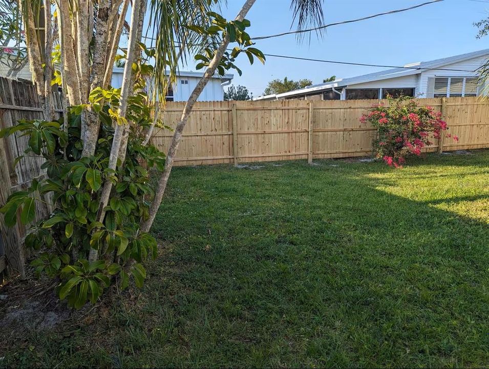 For Sale: $215,000 (3 beds, 0 baths, 960 Square Feet)