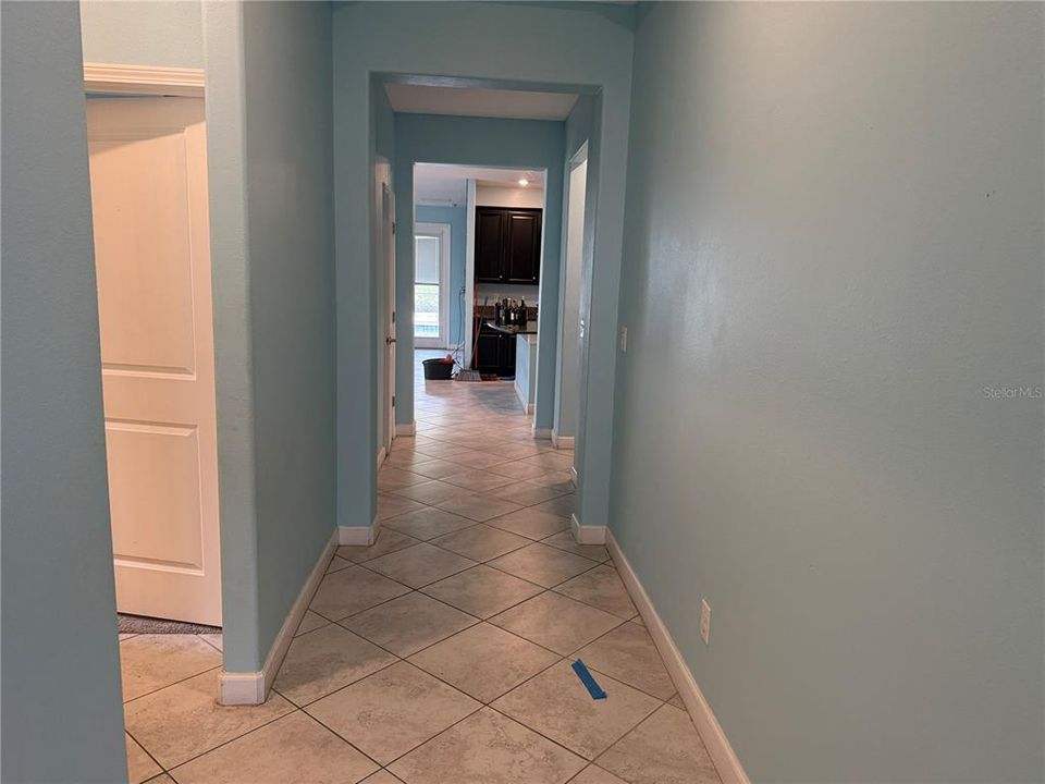 En Venta: $399,000 (4 camas, 3 baños, 2061 Pies cuadrados)