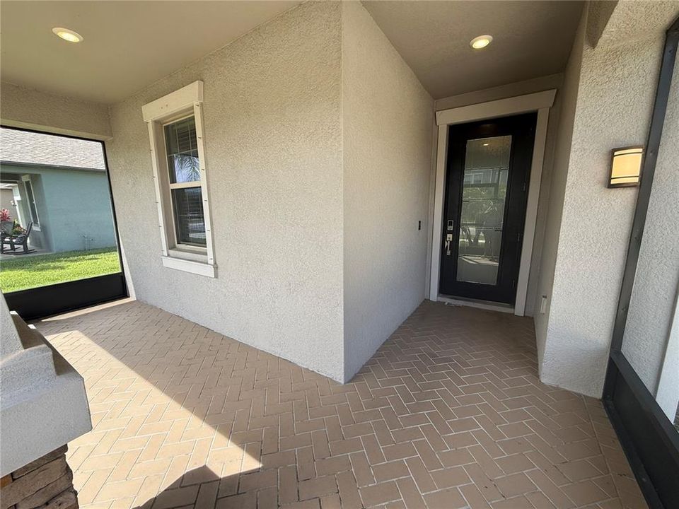 En Venta: $399,000 (4 camas, 3 baños, 2061 Pies cuadrados)