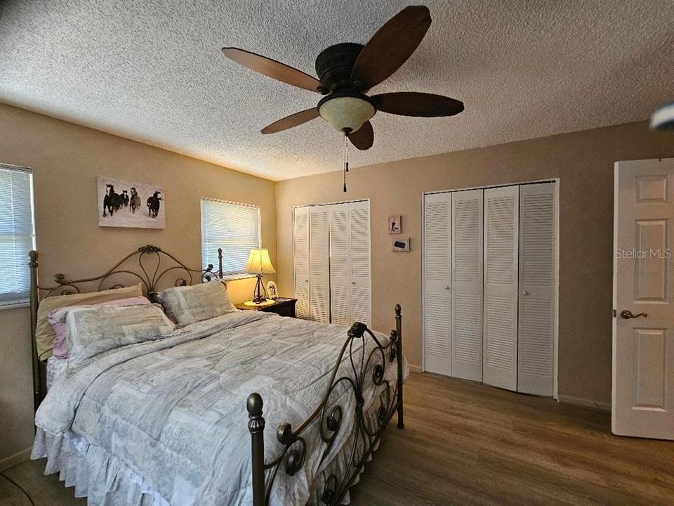 For Sale: $299,000 (2 beds, 2 baths, 1545 Square Feet)