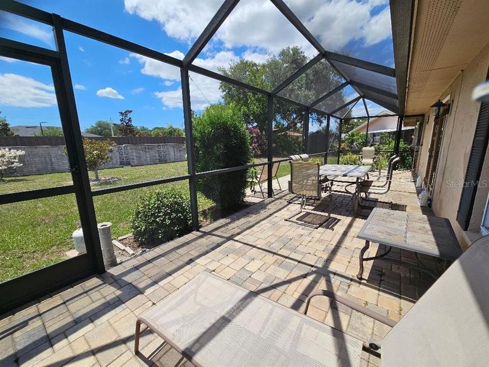 For Sale: $299,000 (2 beds, 2 baths, 1545 Square Feet)
