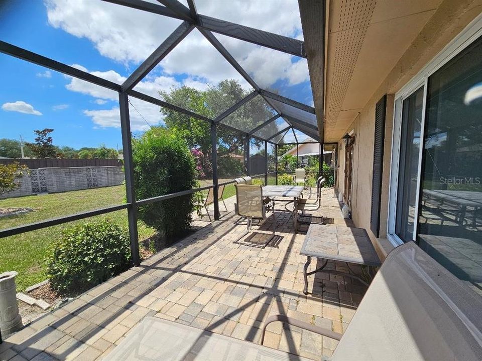 For Sale: $299,000 (2 beds, 2 baths, 1545 Square Feet)