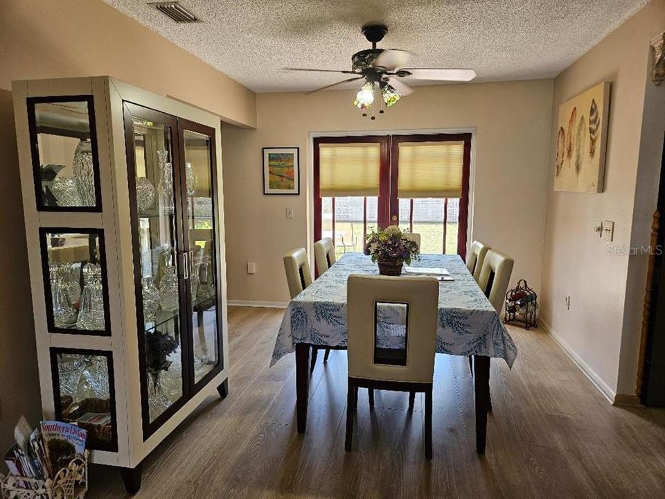 For Sale: $299,000 (2 beds, 2 baths, 1545 Square Feet)