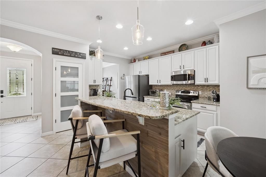 For Sale: $545,000 (3 beds, 2 baths, 2190 Square Feet)
