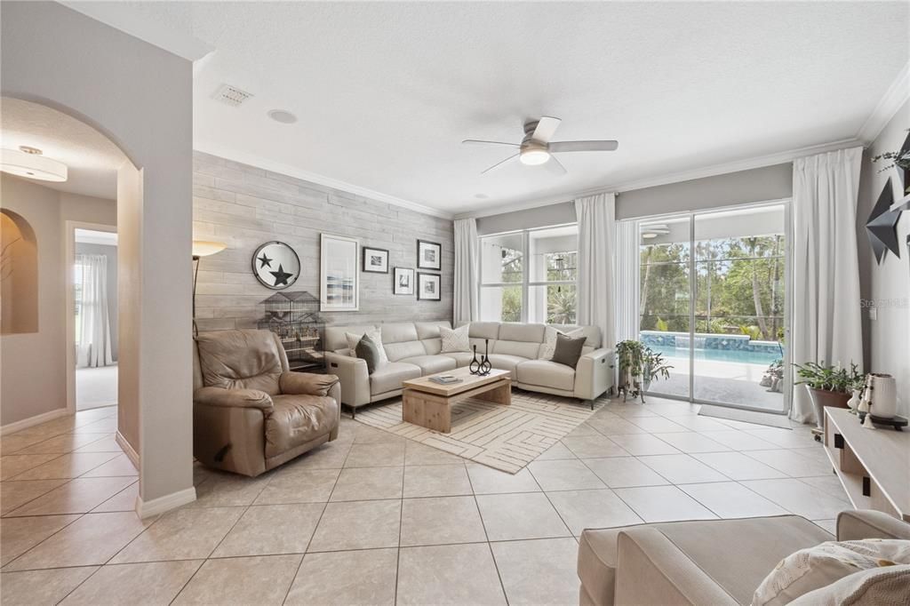 For Sale: $545,000 (3 beds, 2 baths, 2190 Square Feet)