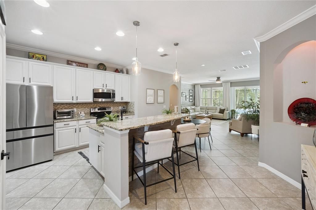 For Sale: $545,000 (3 beds, 2 baths, 2190 Square Feet)