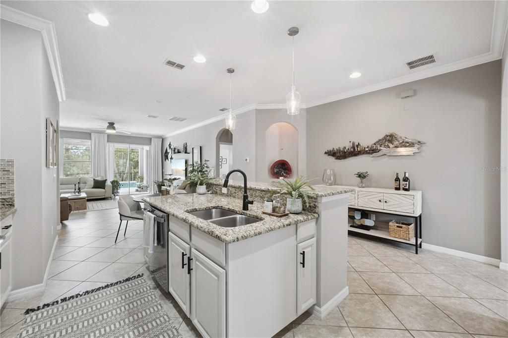 For Sale: $545,000 (3 beds, 2 baths, 2190 Square Feet)