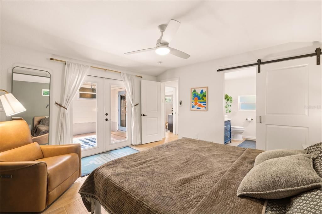 For Sale: $500,000 (3 beds, 2 baths, 1372 Square Feet)