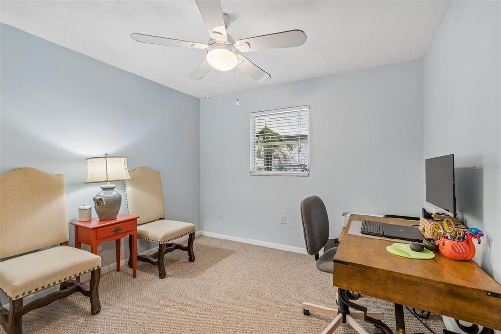 Active With Contract: $479,900 (3 beds, 2 baths, 1392 Square Feet)