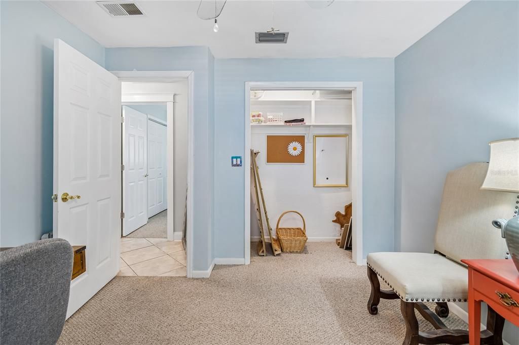 Active With Contract: $479,900 (3 beds, 2 baths, 1392 Square Feet)