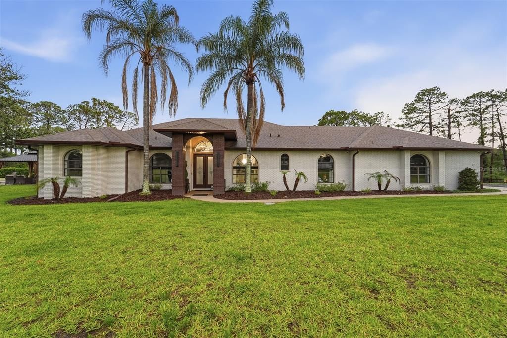 For Sale: $1,200,000 (4 beds, 3 baths, 2711 Square Feet)