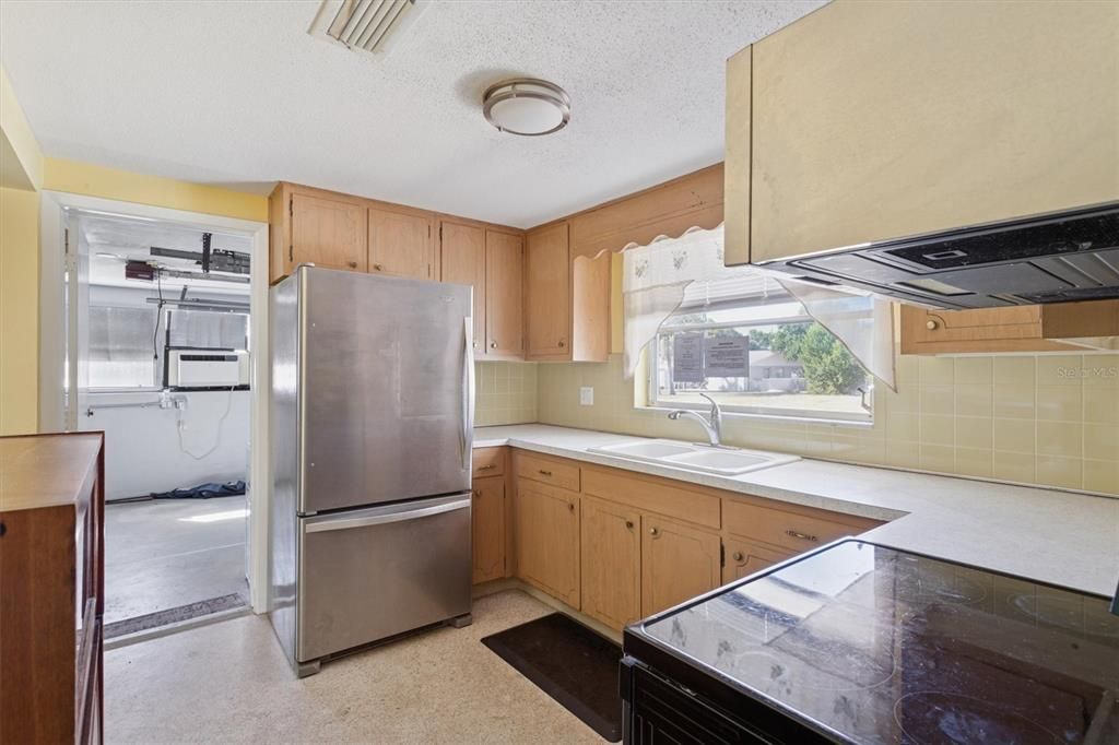 На продажу: $199,000 (2 спален, 2 ванн, 1082 Квадратных фут)
