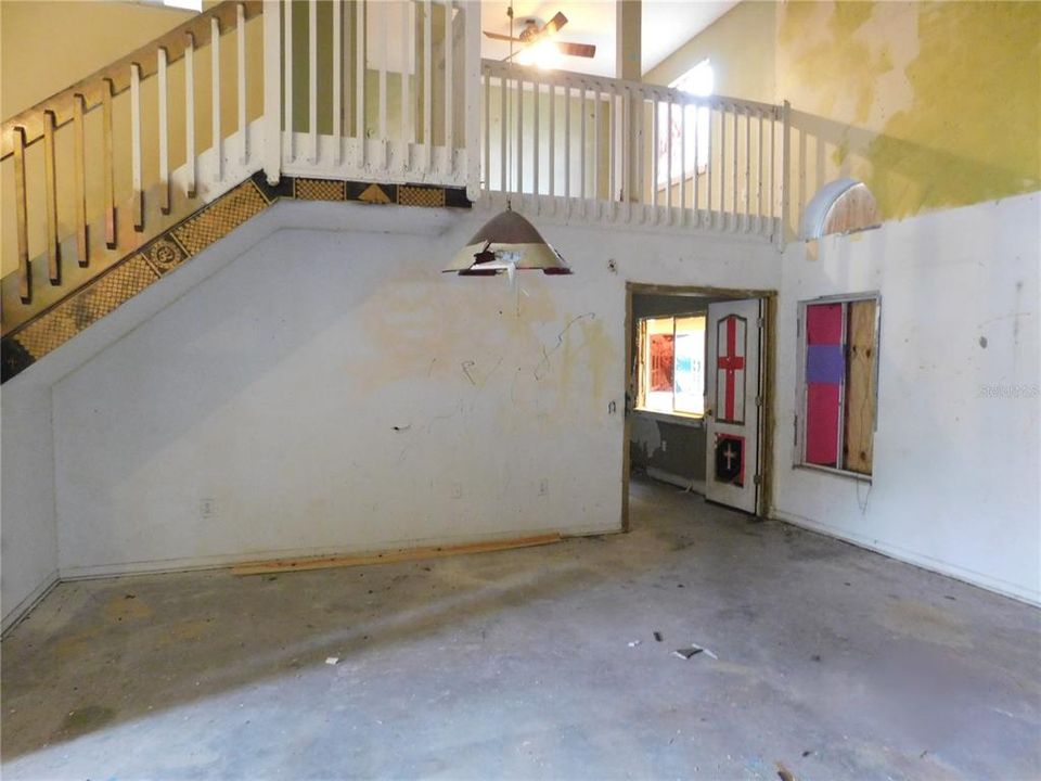 For Sale: $284,900 (3 beds, 2 baths, 1810 Square Feet)