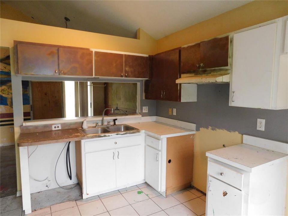 For Sale: $284,900 (3 beds, 2 baths, 1810 Square Feet)