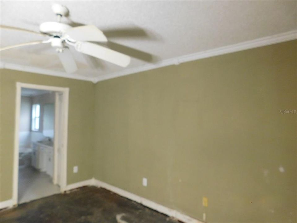 For Sale: $284,900 (3 beds, 2 baths, 1810 Square Feet)