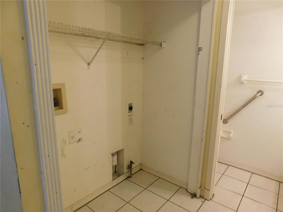 For Sale: $284,900 (3 beds, 2 baths, 1810 Square Feet)