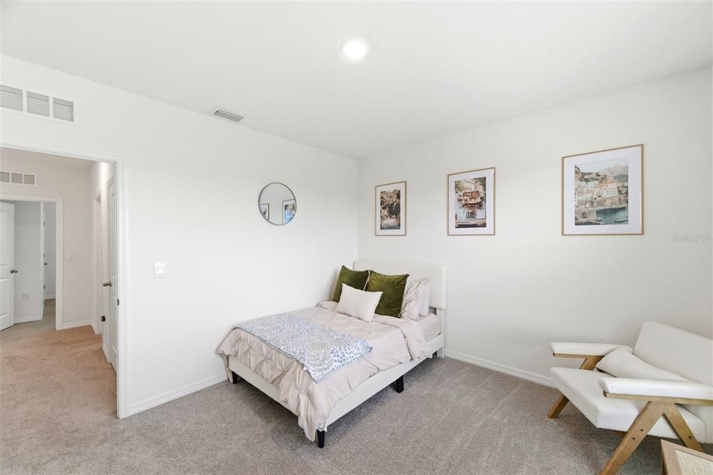 For Sale: $485,000 (5 beds, 3 baths, 2605 Square Feet)