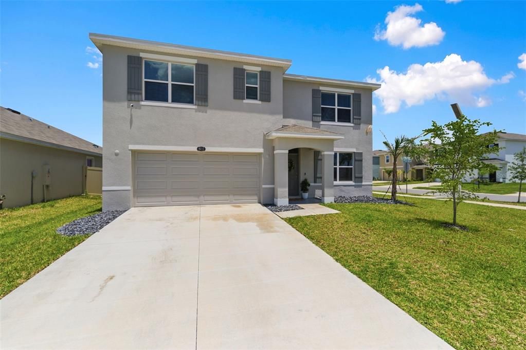 For Sale: $485,000 (5 beds, 3 baths, 2605 Square Feet)