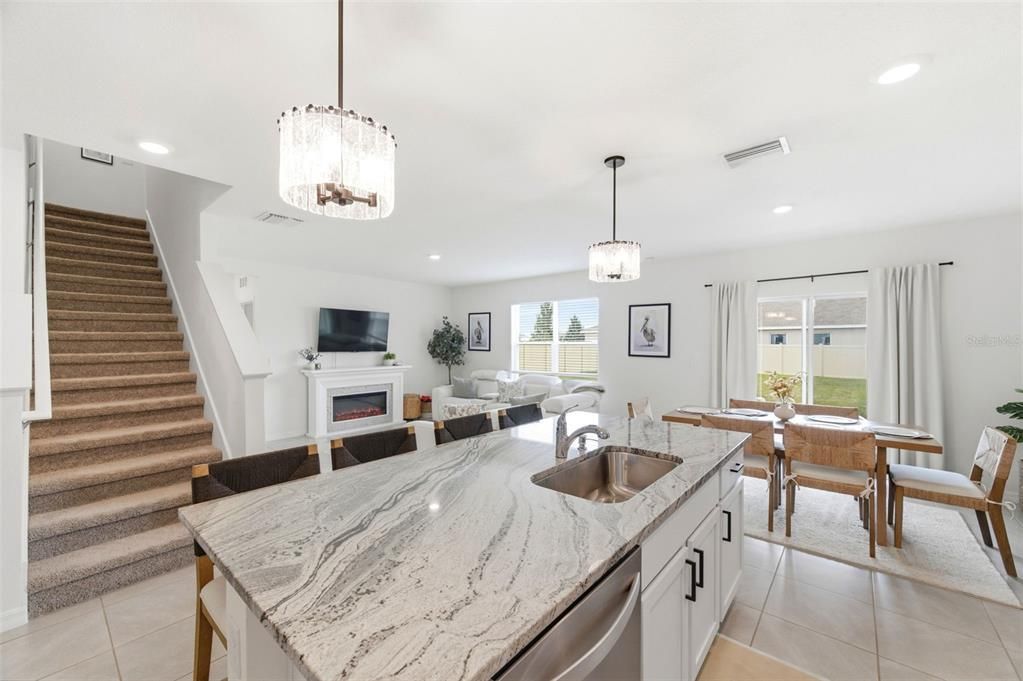 For Sale: $485,000 (5 beds, 3 baths, 2605 Square Feet)