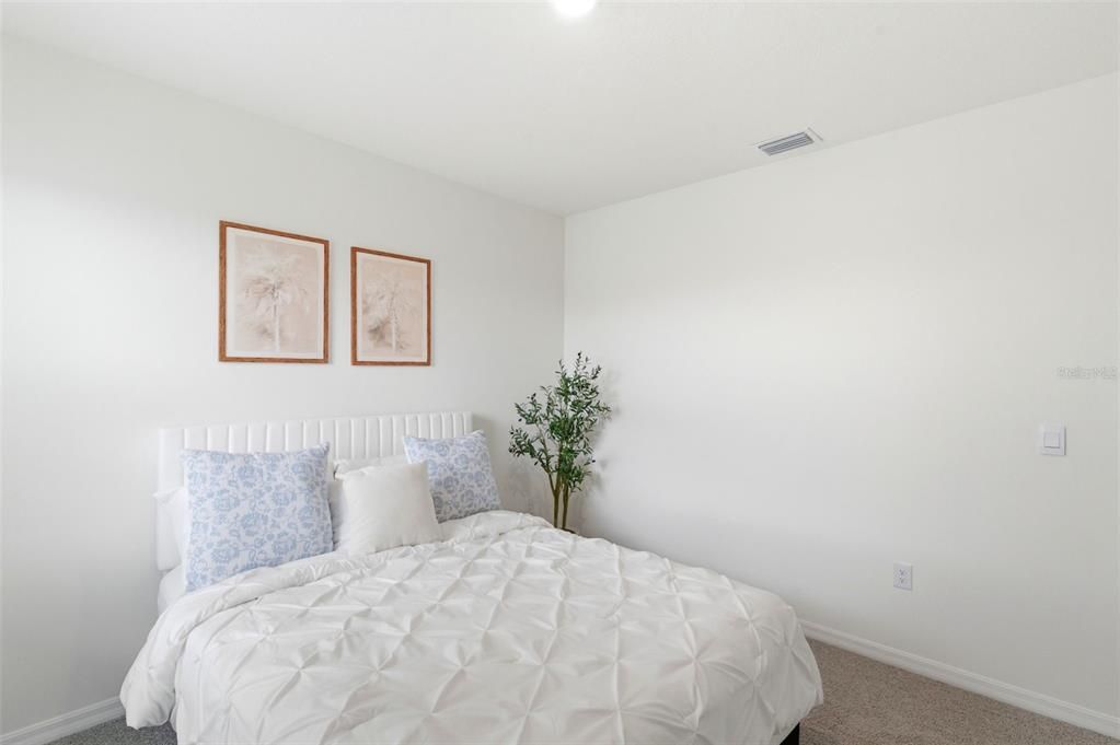 For Sale: $485,000 (5 beds, 3 baths, 2605 Square Feet)