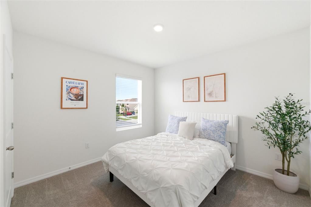 For Sale: $485,000 (5 beds, 3 baths, 2605 Square Feet)