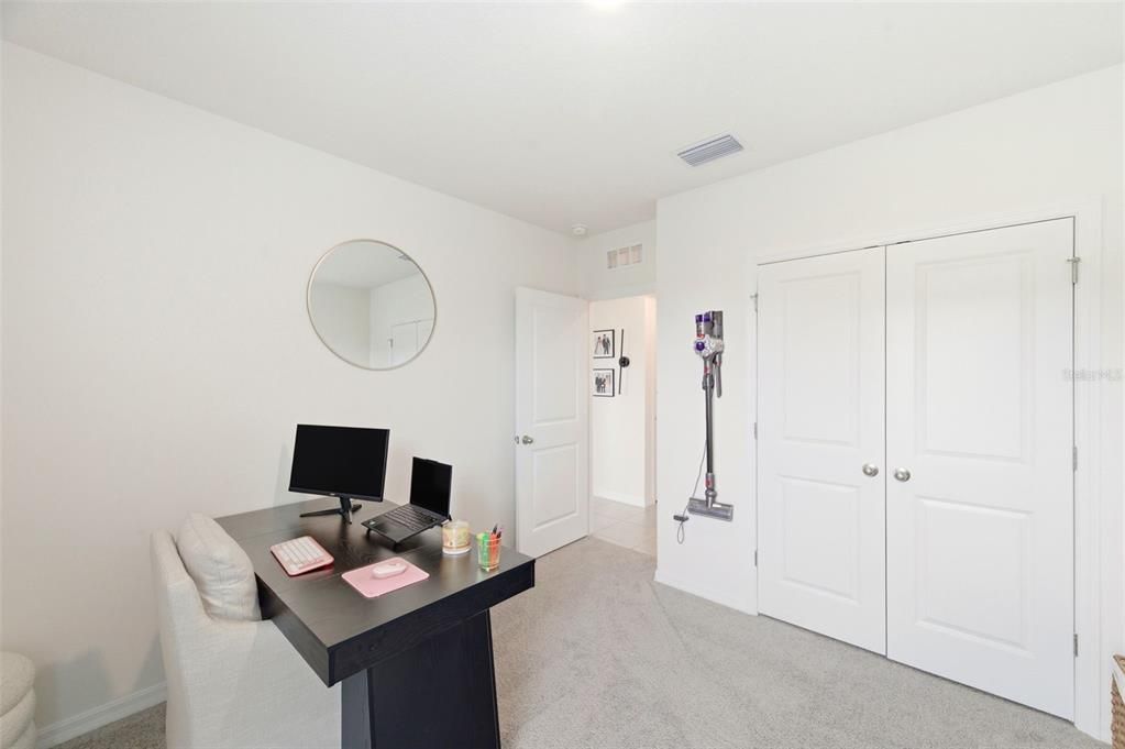 For Sale: $485,000 (5 beds, 3 baths, 2605 Square Feet)