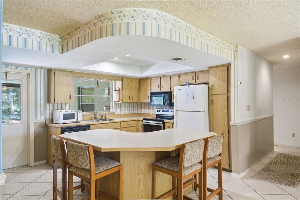 For Sale: $310,000 (4 beds, 2 baths, 1960 Square Feet)