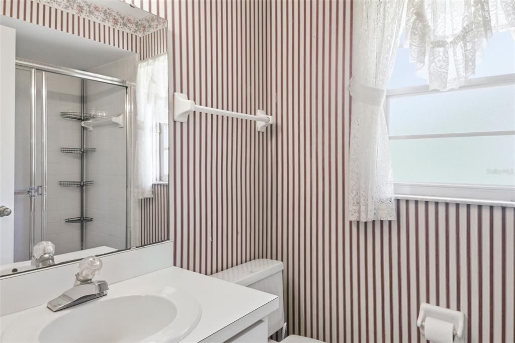 For Sale: $310,000 (4 beds, 2 baths, 1960 Square Feet)
