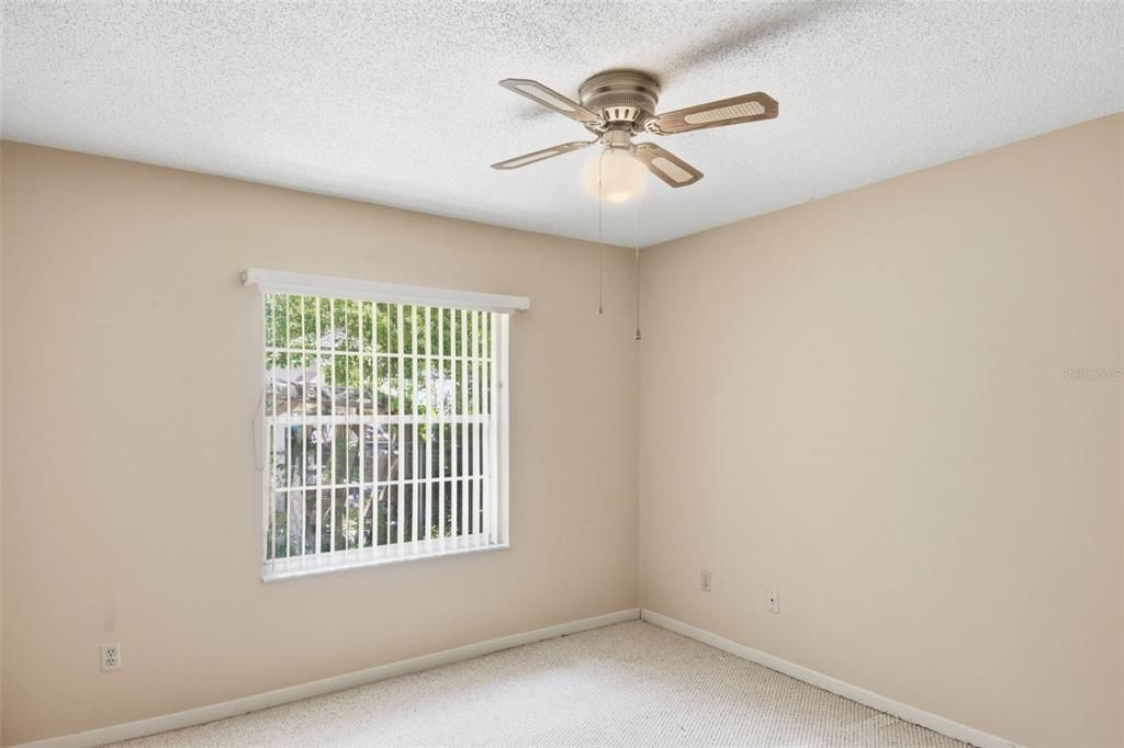 For Sale: $310,000 (4 beds, 2 baths, 1960 Square Feet)
