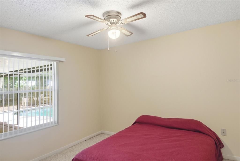 For Sale: $310,000 (4 beds, 2 baths, 1960 Square Feet)