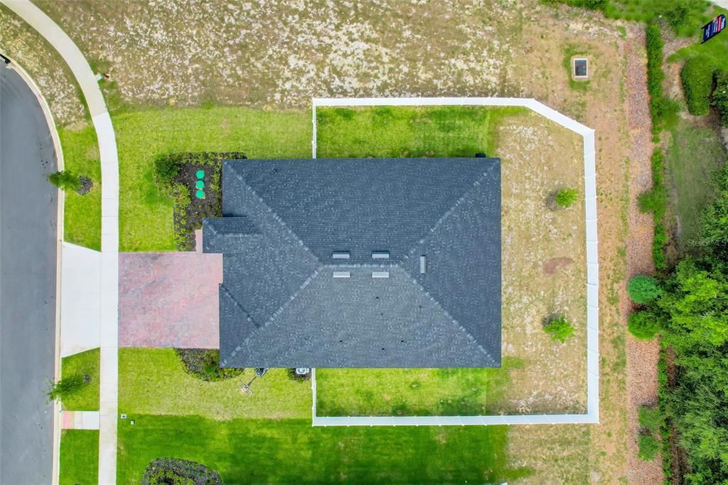 En Venta: $675,000 (4 camas, 3 baños, 2550 Pies cuadrados)