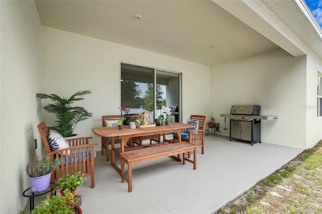 En Venta: $675,000 (4 camas, 3 baños, 2550 Pies cuadrados)