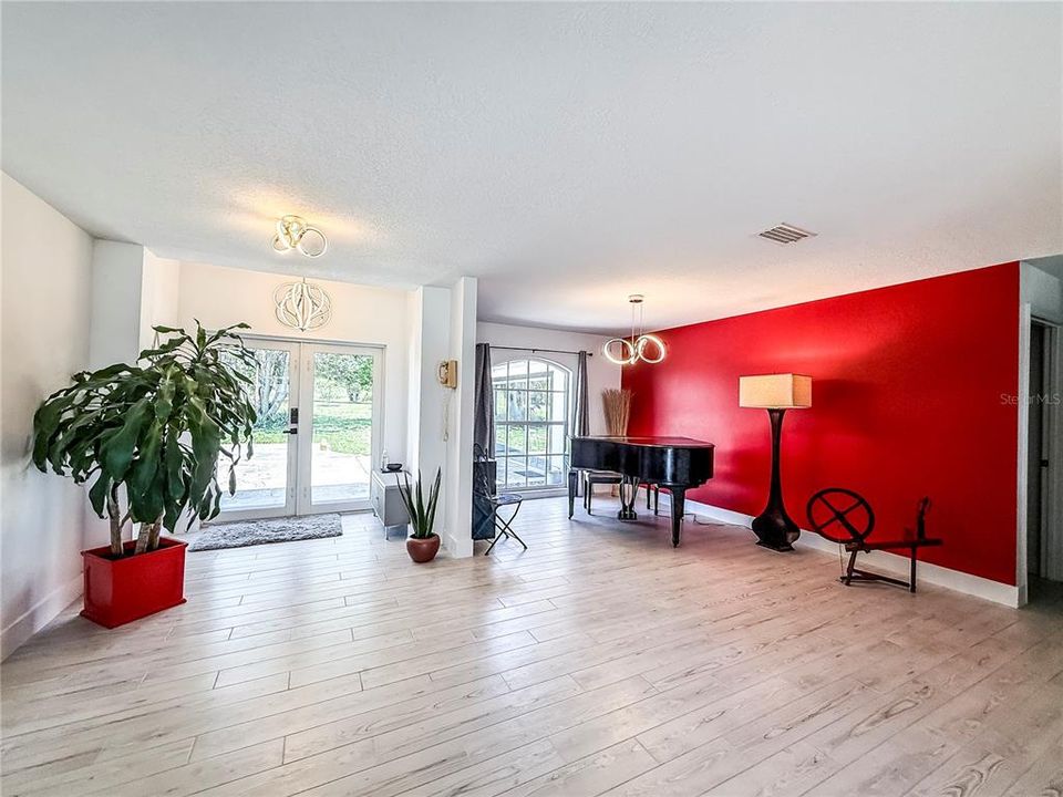 For Rent: $5,900 (4 beds, 3 baths, 3211 Square Feet)