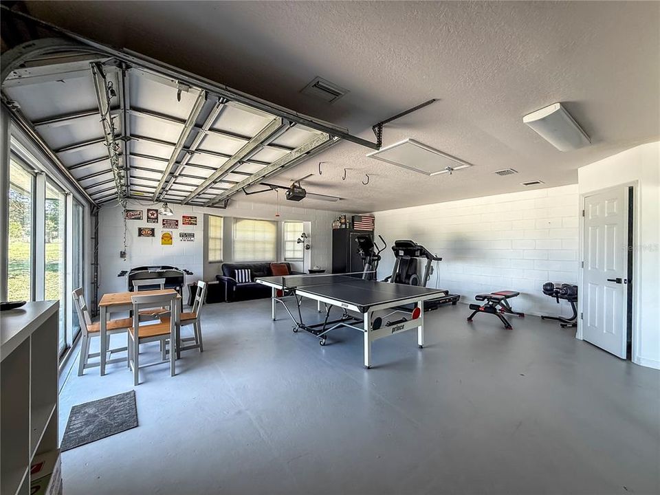 For Rent: $5,900 (4 beds, 3 baths, 3211 Square Feet)