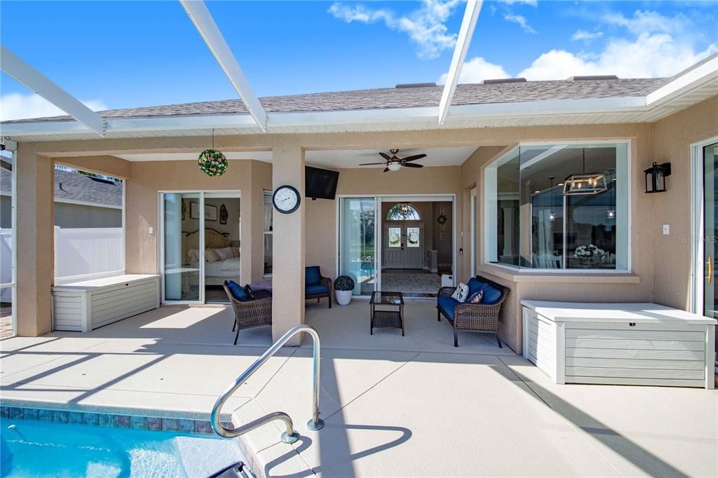 Под контрактом: $513,000 (4 спален, 3 ванн, 2424 Квадратных фут)