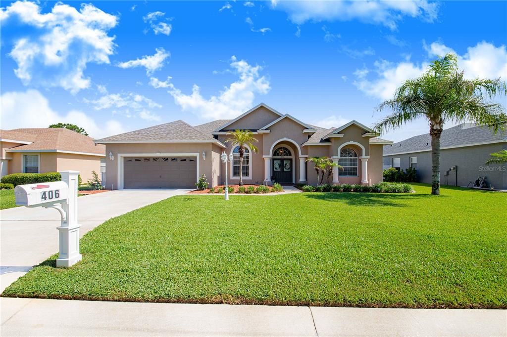 Под контрактом: $513,000 (4 спален, 3 ванн, 2424 Квадратных фут)