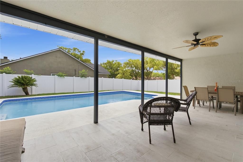 En Venta: $459,900 (4 camas, 2 baños, 1554 Pies cuadrados)