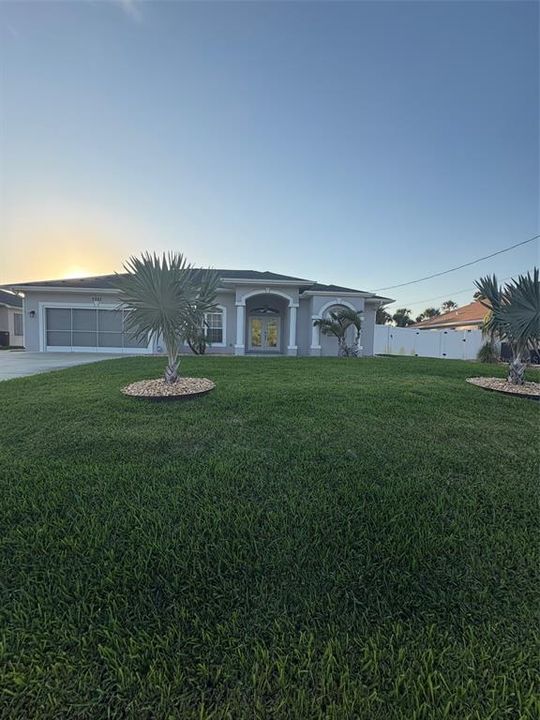 For Sale: $389,000 (3 beds, 2 baths, 1784 Square Feet)