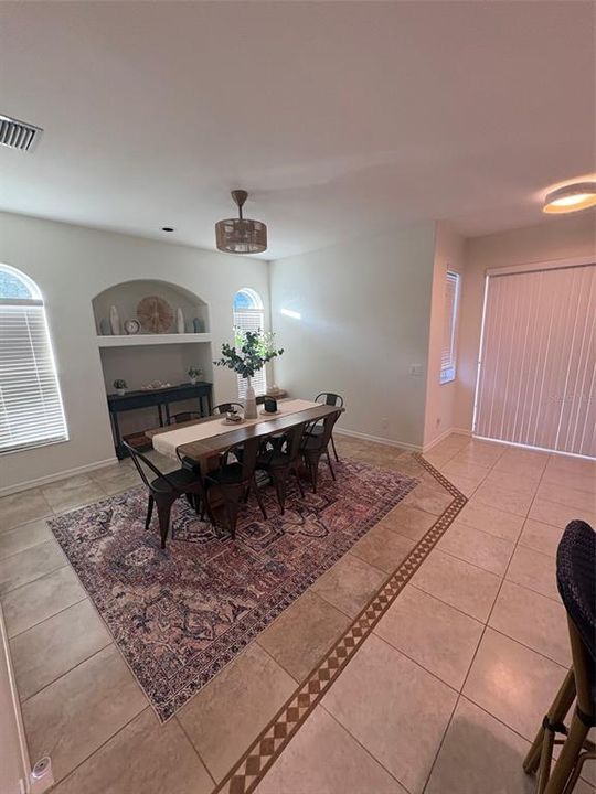 For Sale: $389,000 (3 beds, 2 baths, 1784 Square Feet)