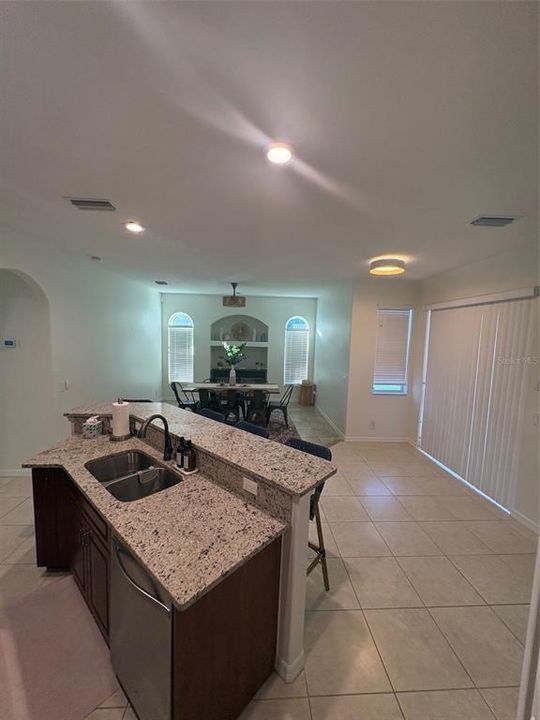 For Sale: $389,000 (3 beds, 2 baths, 1784 Square Feet)