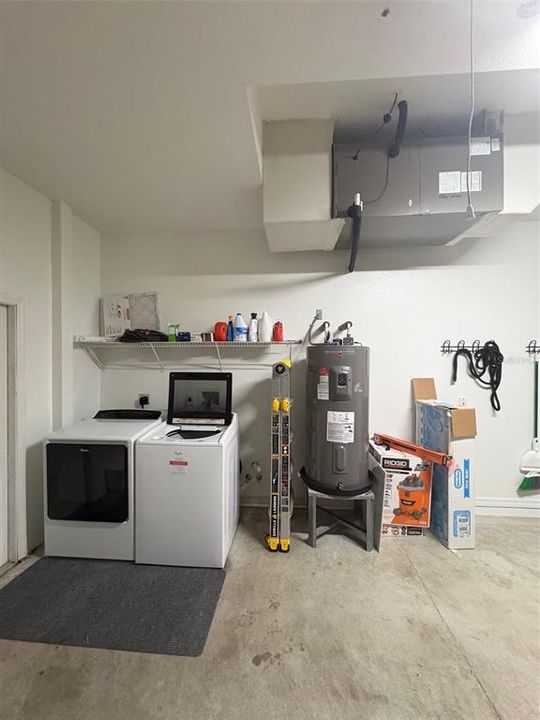 For Sale: $389,000 (3 beds, 2 baths, 1784 Square Feet)