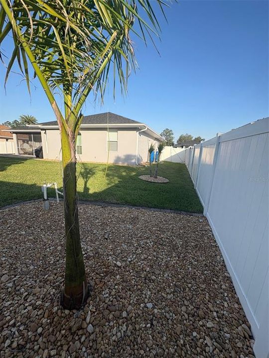 For Sale: $389,000 (3 beds, 2 baths, 1784 Square Feet)