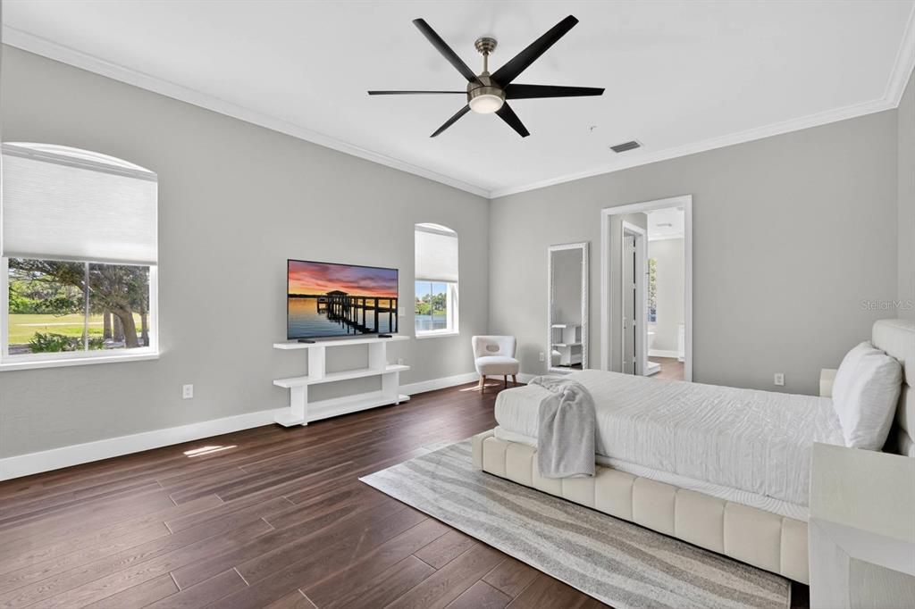 For Sale: $550,000 (3 beds, 2 baths, 2014 Square Feet)